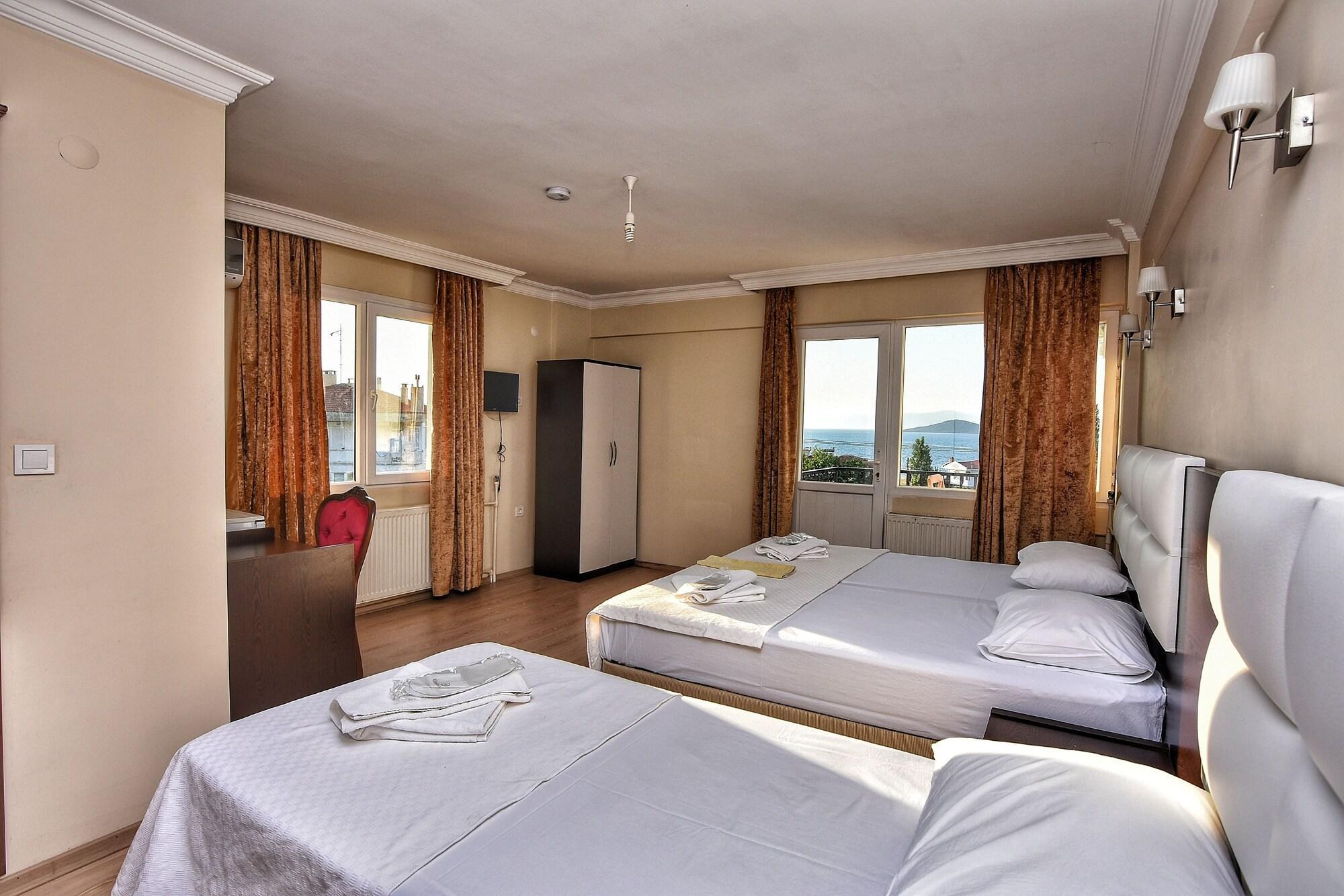 Uzunhan Hotel Ayvalı Esterno foto
