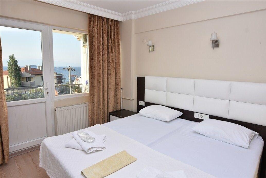 Uzunhan Hotel Ayvalı Esterno foto