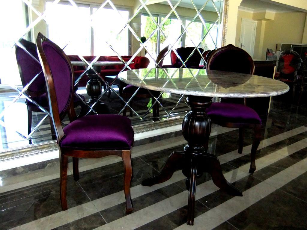 Uzunhan Hotel Ayvalı Esterno foto