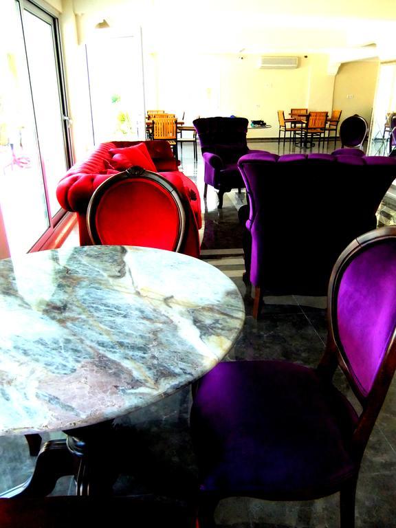 Uzunhan Hotel Ayvalı Esterno foto