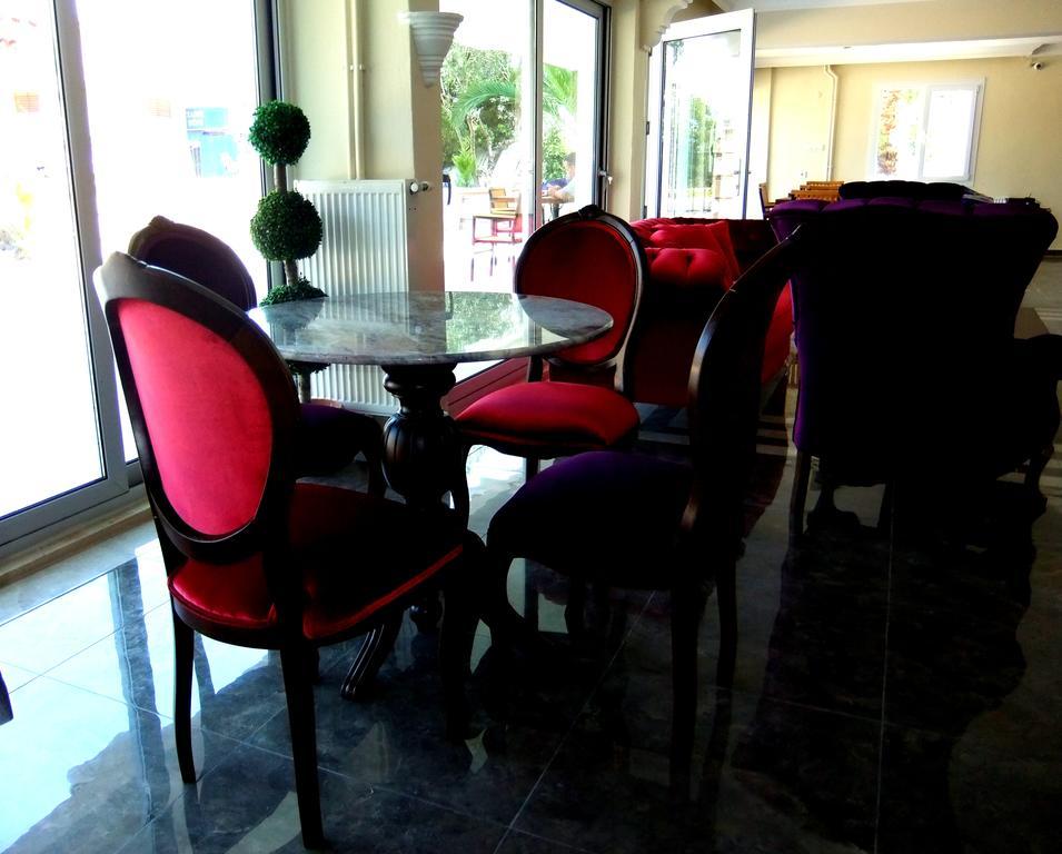 Uzunhan Hotel Ayvalı Esterno foto