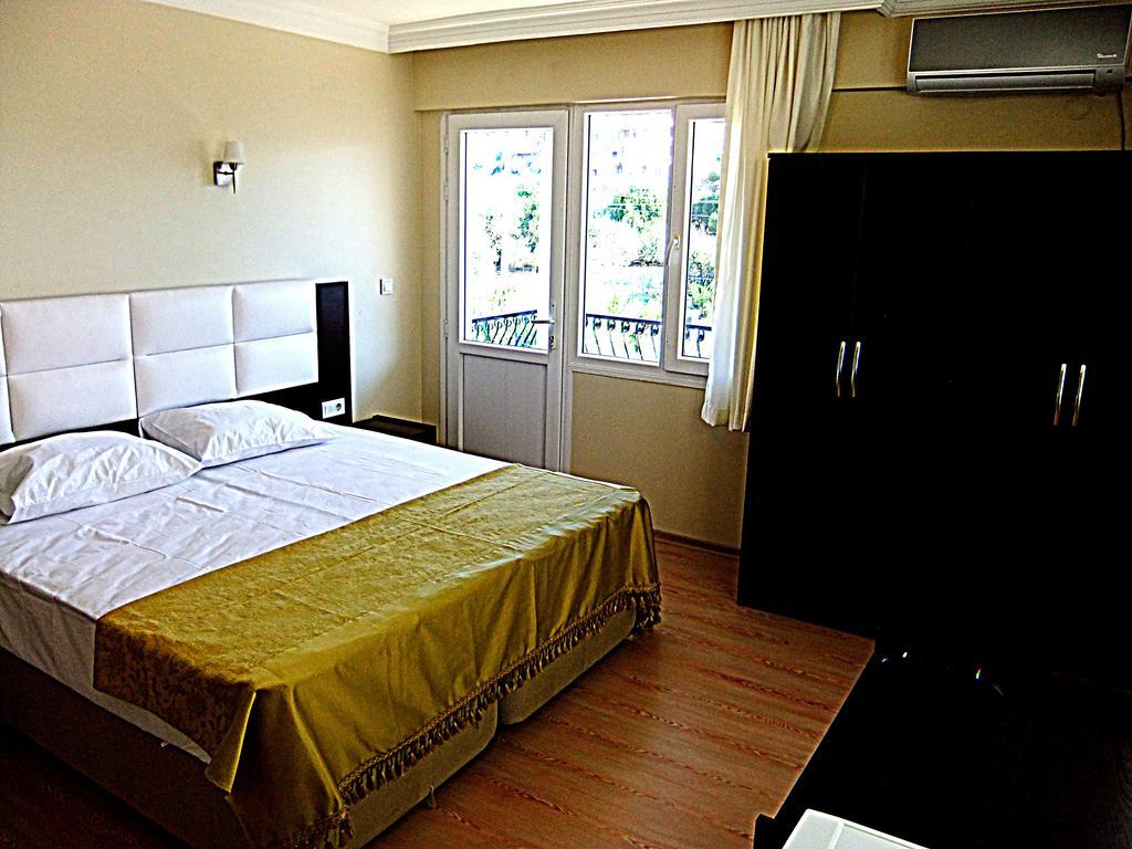 Uzunhan Hotel Ayvalı Esterno foto