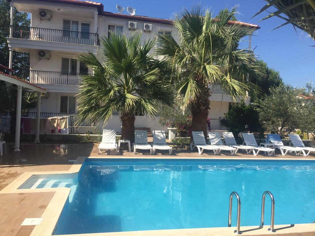 Uzunhan Hotel Ayvalı Esterno foto