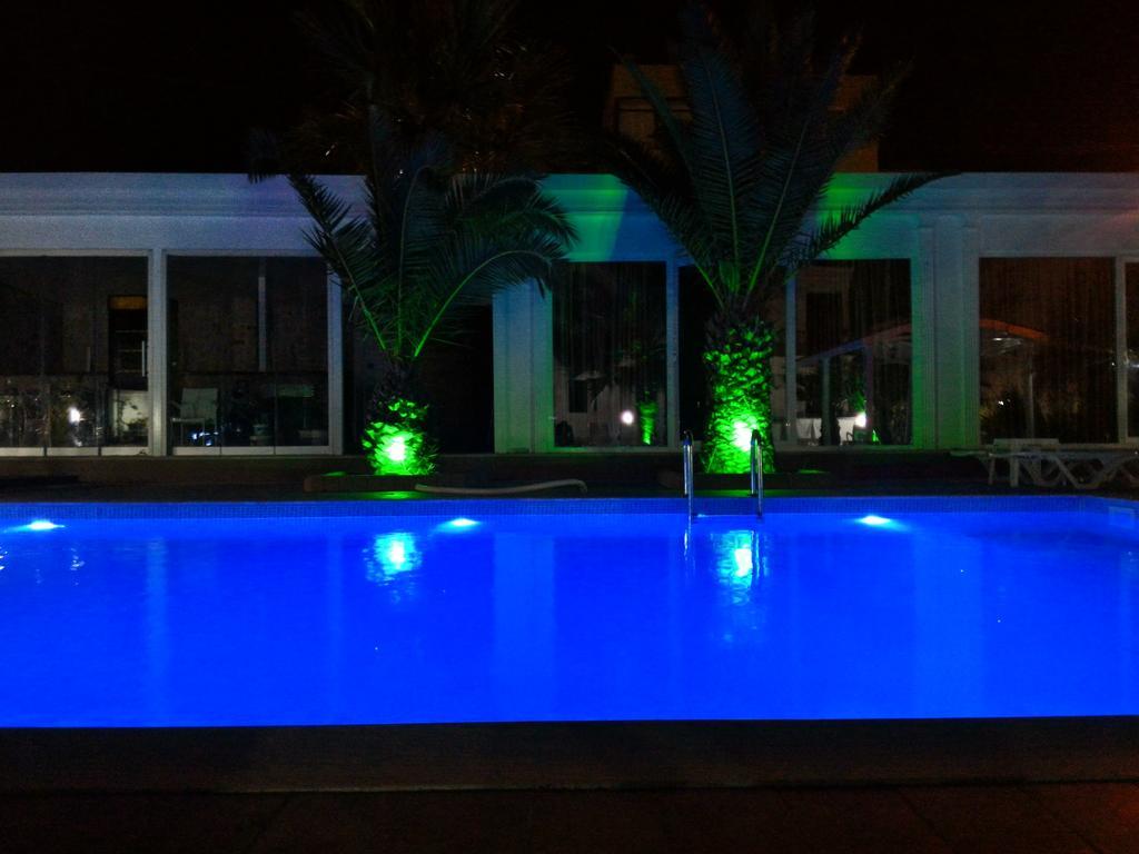 Uzunhan Hotel Ayvalı Esterno foto